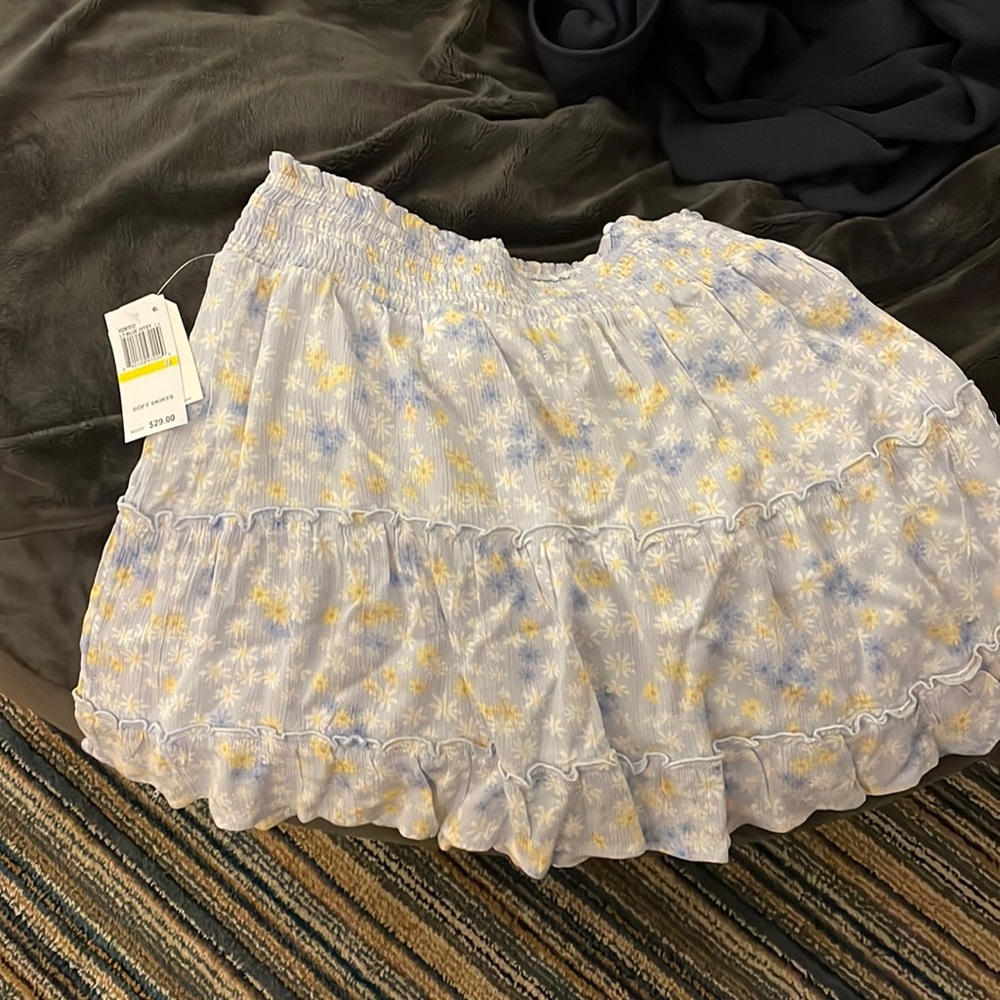 Brand new adorable soft pretty print skirt